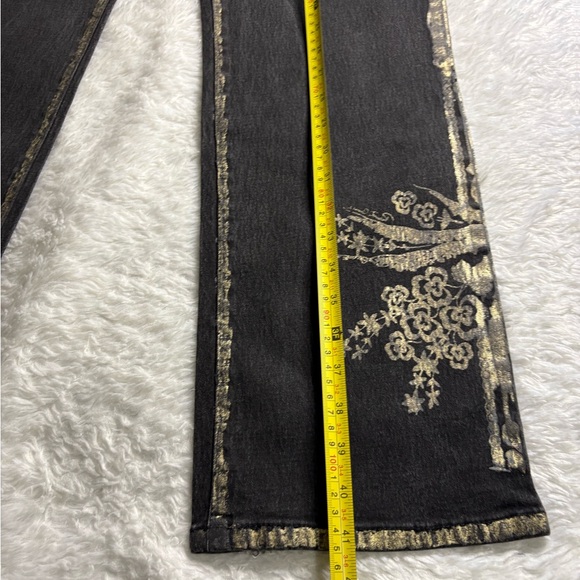 DG2 Diane Gilman Black Wash Gold Embellished High Rise Straight Leg
Jeans 14 - Picture 6 of 12